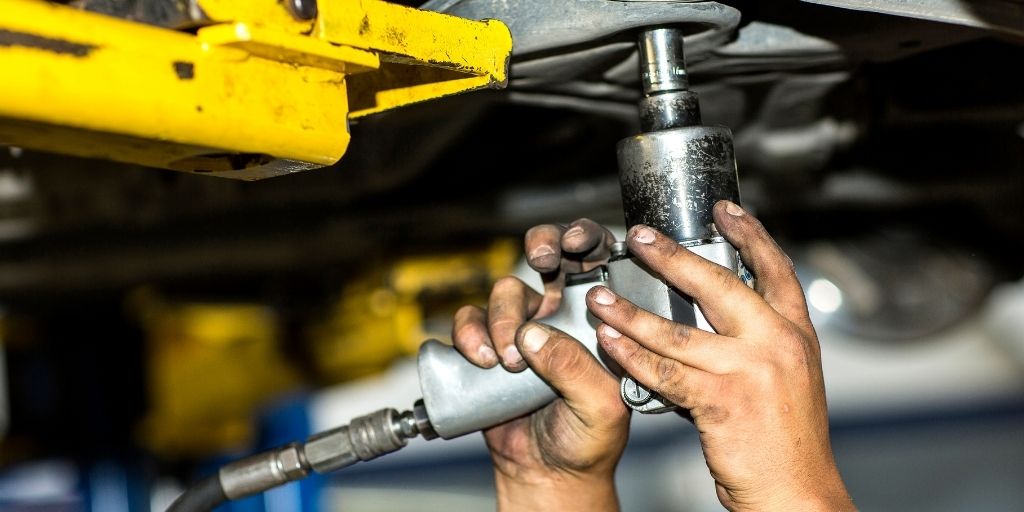 derechos al llevar el coche al taller